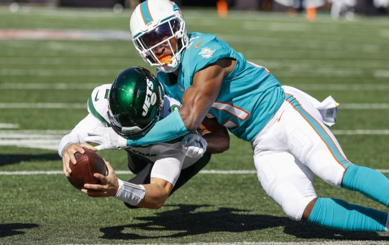 New York Jet vs Miami Dolphins Photo Credit NJ Advanced Media
